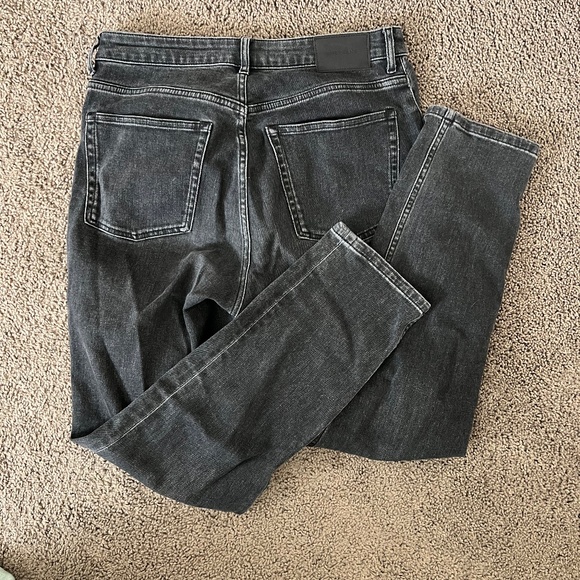 Everlane Curvy Cheeky Jean - Picture 3 of 3